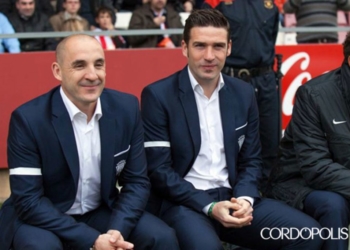 Luis Miguel Carrión, junto al ‘Chapi’ Ferrer en la temporada en la que el Córdoba CF militó en Primera División.