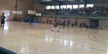 Jugada del partido entre sevillanos y melillenses.