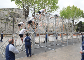 La organización realizó hace unos días una prueba con los obstáculos de la carrera.
