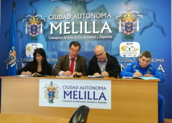 Imagen de los convenios que se firmaron ayer entre la Ciudad Autónoma y alguno de los equipos melillense en categoría nacional.