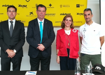 Representantes de los patrocinadores que estuvieron presentes en la presentación en Melilla del Desafío Solidario.