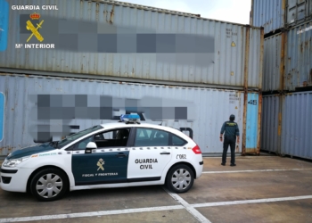 Detenidas cinco personas como presuntos autores de un delito de robo con fuerza en el puerto de Melilla