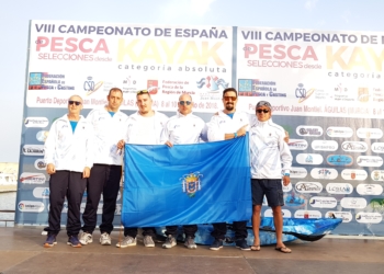 Integrantes de la Selección de Melilla de pesca kayac que se desplazó hasta tierras murcianas.