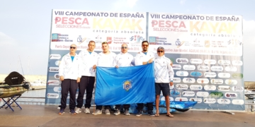 Integrantes de la Selección de Melilla de pesca kayac que se desplazó hasta tierras murcianas.