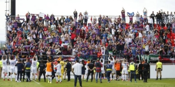 Tras la hazaña en Anduva, el Extremadura juega el partido de ida de la final por el ascenso frente al FC Cartagena.