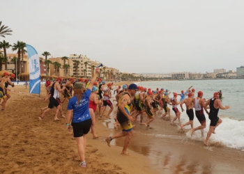 La mayoría de los triatletas brillaron en el pasado Triatlón Bomberos Melilla