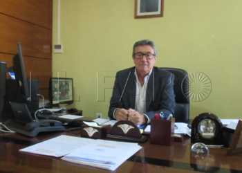 El director provincial de Educación, José Manuel Calzado, recibió a El Faro en su despacho