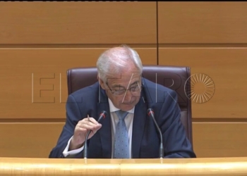 Imbroda afea a separatistas su ejercicio de hipocresía total en Comisión CCAA