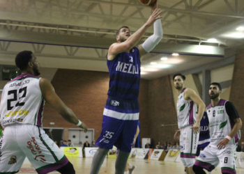 Imagen de uno de los partidos de la escuadra melillense en la temporada pasada.