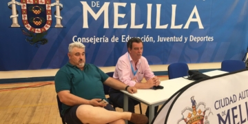 El consejero de Deportes, Antonio Miranda junto a Javier Almansa, presidente de la FMB, visitó el Imbroda Ortiz.