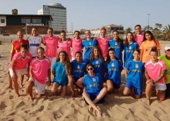 El combinado femenino intensificó sus entrenamientos en la playa de San Lorenzo.