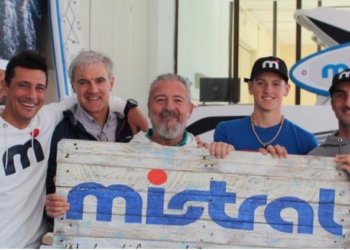 Imagen de los regatistas melillenses que estarán en la mar.