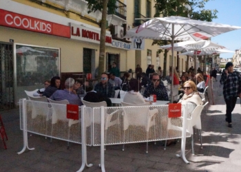 El paro bajó en julio en 172 desempleados: la mayoría del descenso fue en el sector servicios