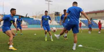 Los jugadores de la UD Melilla entrenan de cara al inicio de la próxima temporada