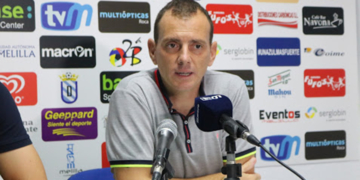 El técnico del CD El Ejido 2012, Alberto González, señaló al final del partido frente a la Unión Deportiva Melilla que la justicia son los goles y los azulinos habían tenido acierto en el gol de Pepe.