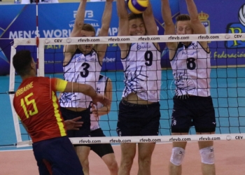 Iribarne es uno de los más jóvenes integrantes de la selección de voleibol