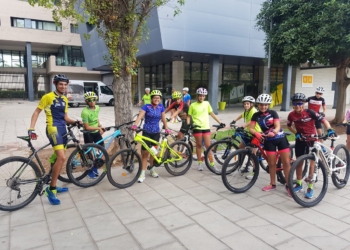 Componentes de la expedición de la Federación Melillense de Triatlón.