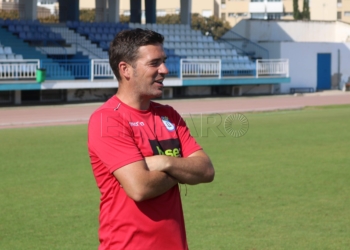 Luis Miguel Carrión, ayer durante la sesión de entrenamiento del la Unión Deportiva Melilla