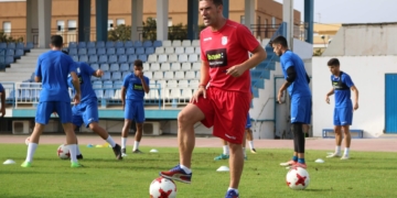 El primer entrenador azulino, en una de las sesiones de entrenamientos de esta pretemporada
