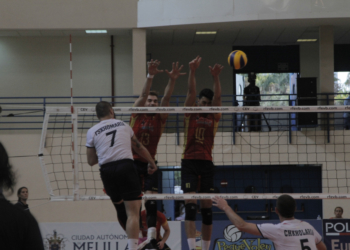 El bloqueo español rayó a una gran altura.