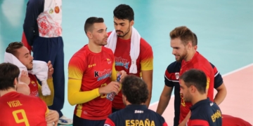 Los españoles no tuvieron la suerte necesaria en este partido europeo.