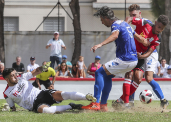 Empate azulino sin goles en el primer viaje de la temporada