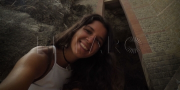 Una imagen de Sabela en la playa de Trápana de Melilla