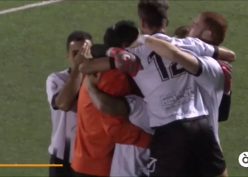 Jugadores del Ontinyent CF, próximo rival copero de la UD Melilla, celebran la victoria frente al Real Jaén CF.
