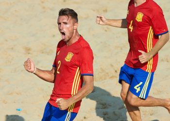 El melillense, José Cintas, en la celebración de un gol.