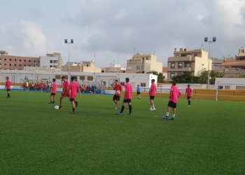 Los melillenses debutan frente a otro equipo novel, el CF Deportivo de Quesada.