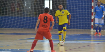 Pollito, con el balón, sigue teniendo minutos de calidad
