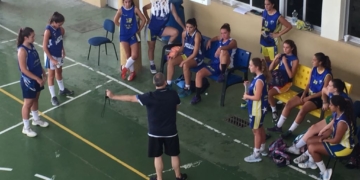 Las jugadoras de la escuadra local, en una de sus sesiones de entrenamiento durante estos últimos días.