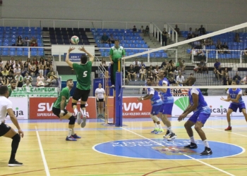 Jugadores de la escuadra melillense, en uno de los partidos de esta pretemporada.