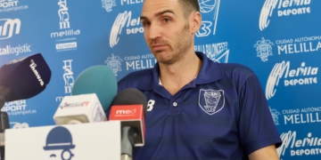 Txemi Urtasun acudió a la sala de prensa en la previa del debut liguero del Decano.