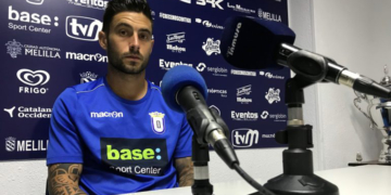 El jugador vitoriano Igor Martínez fue el elegido para acudir en la matinal de ayer a la rueda de prensa habitual de los jueves.