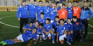 La escuadra infantil de la Unión Deportiva Melilla se alzó con el título de campeón de liga de la anterior campaña.
