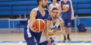 Los melillenses entrenaron en doble sesión, en el pabellón Javier Imbroda.