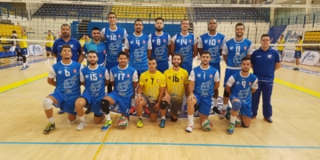 El conjunto melillense tuvo que emplearse a fondo para adjudicarse la victoria en el primer partido de la temporada disputado en el pabellón Javier Imbroda Ortiz.