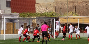 Los melillenses realizaron un buen partido, sin tener suerte de cara al gol