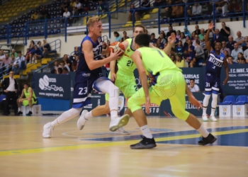 Los melillenses volvieron a demostrar una irregularidad en su baloncesto