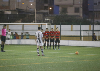 Partido en un campo dificultoso
