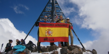 Los tres melillenses, en su coronación del monte Toubkal