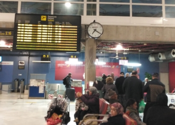 Aviación Civil y el aeropuerto de Melilla buscan métodos de aproximación de aviones con nubes bajas