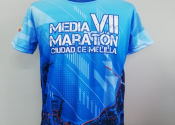 Imagen de la camiseta diseñada para la edición de este año 2018 de la Media Maratón Ciudad de Melilla.
