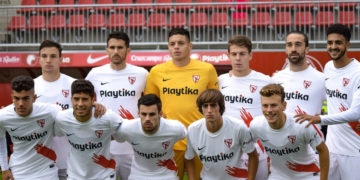 Imagen del once inicial del filial hispalense que se enfrentó al Jumilla FC logrando la victoria final por 3-1
