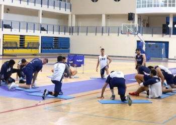 Los jugadores realizaron un trabajo regenerativo sobre la pista.