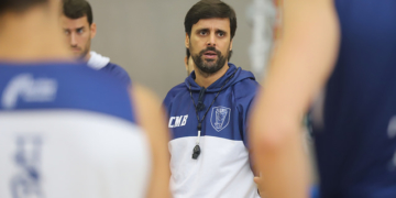 Alejandro Alcoba, técnico del Melilla Baloncesto