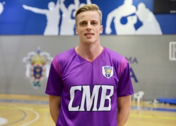 Zyle, jugador interior del Club Melilla Baloncesto.