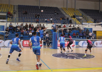 Los melillenses siguen sin encontrar el camino de la victoria.