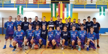 Jugadores melillenses en su amistoso ante el CB Salliver.